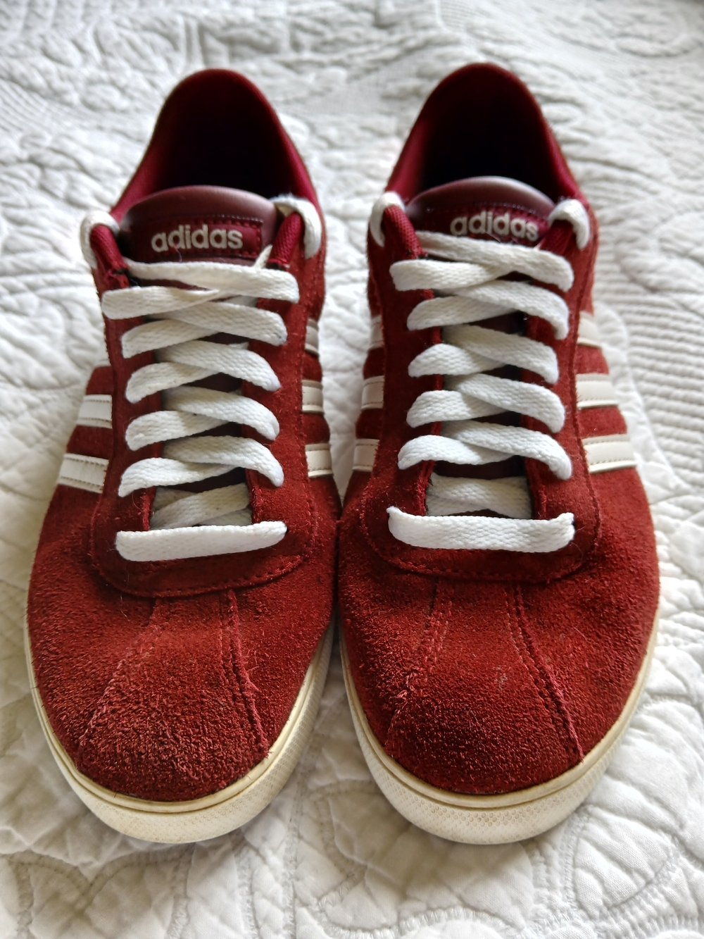 ☆adidas neo courtset  burgundy suede sneakers with white stripes☆